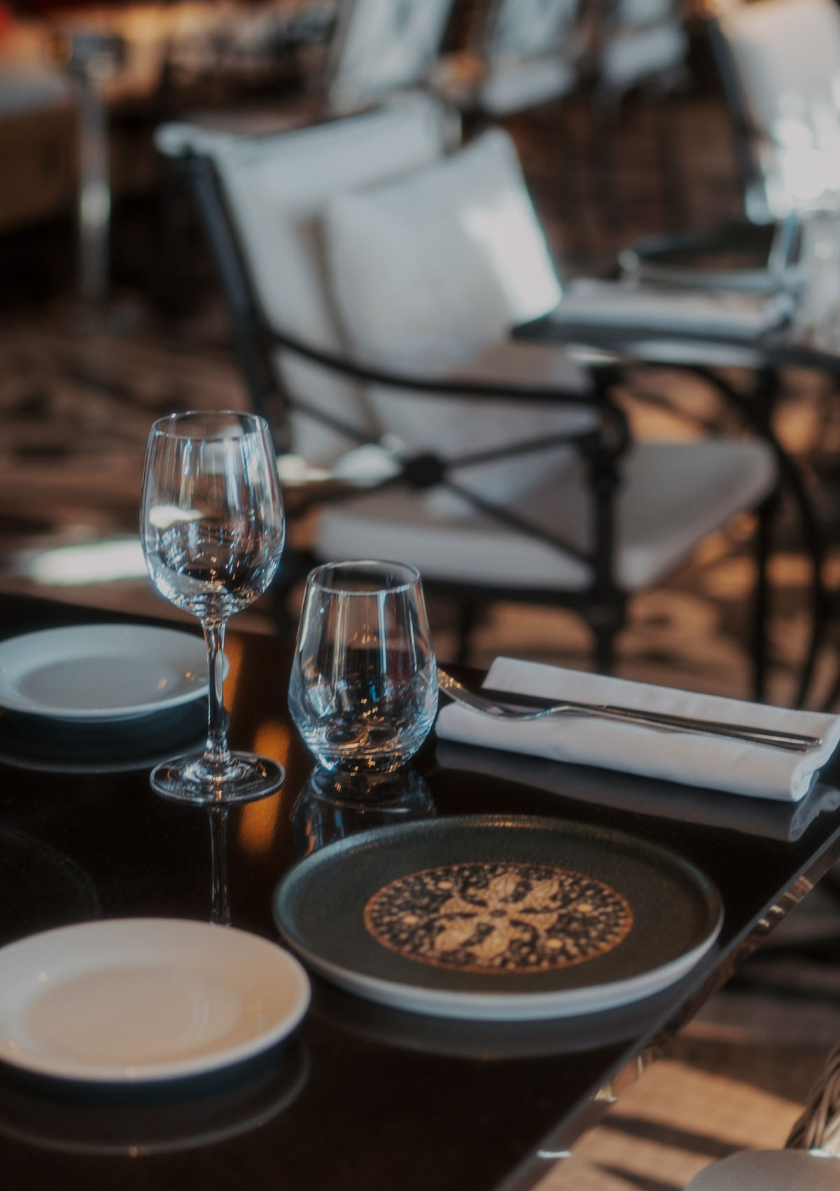 ANNEX BEACH RESTAURANT IN CANNES, WHERE LIFE IS A CELEBRATION