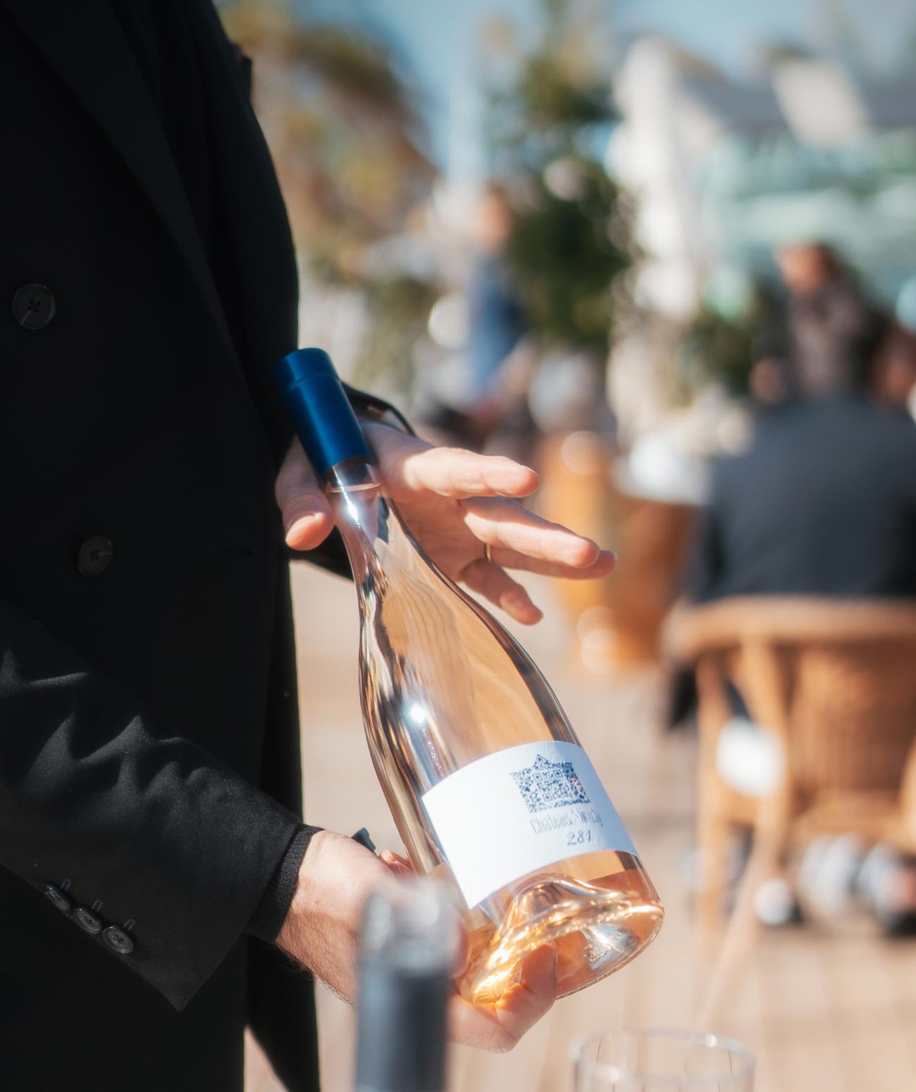Annex Beach Restaurant is Dedicated to the Sun of Cannes
